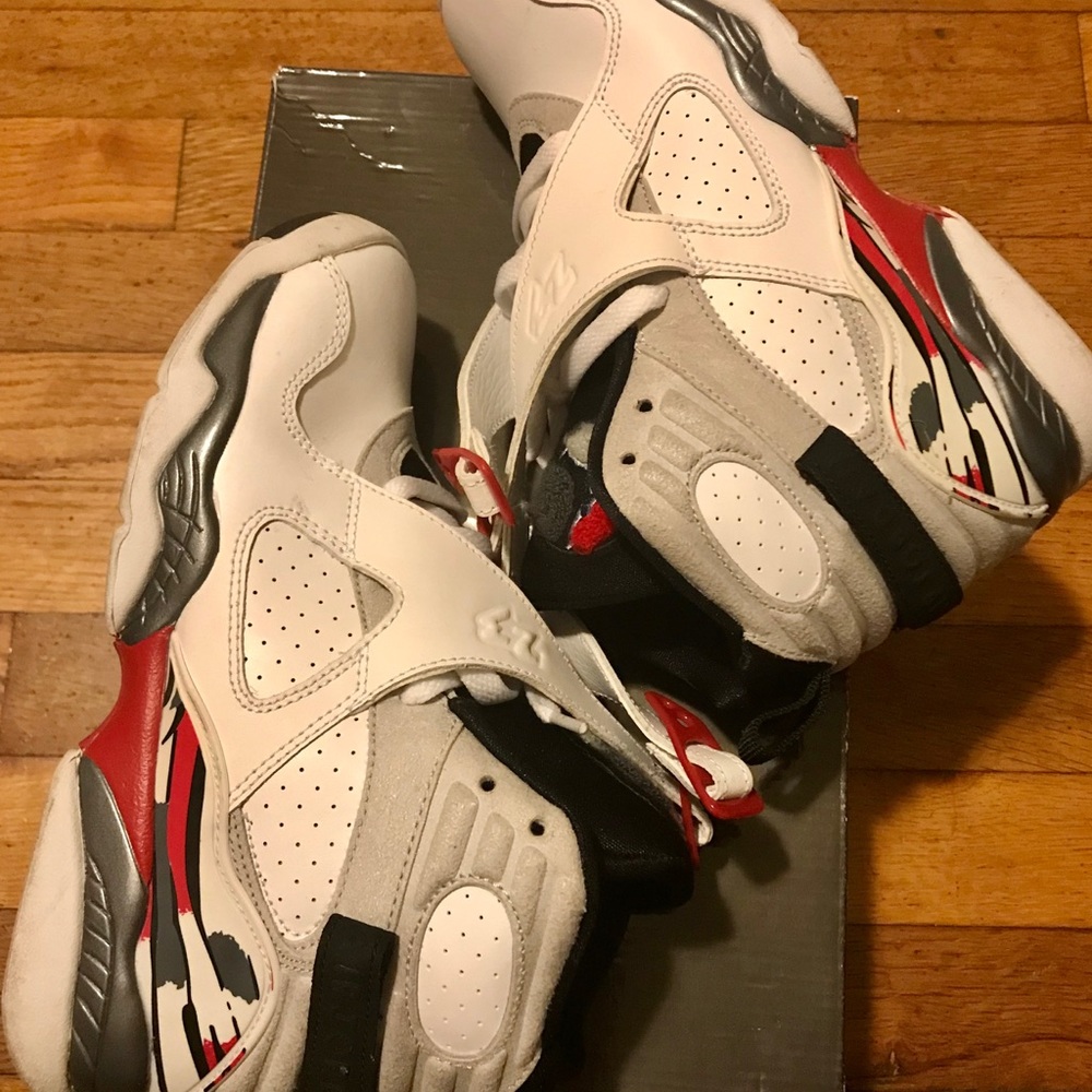 Like-New Retro Jordan 8s - image 3